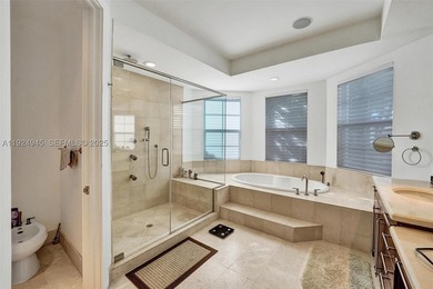 A true gem located on the Intracoastal Waterways on one of the - photo 27