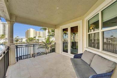 A true gem located on the Intracoastal Waterways on one of the - photo 31