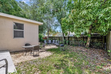 Rare opportunity to own a fully furnished 4-bedroom, 2-bath home - photo 31