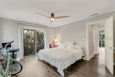 Beautifully renovated 3-bedroom, 2.5-bath home set on a private - photo 35