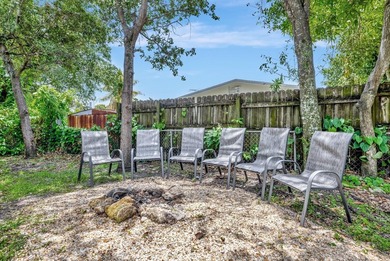 Rare opportunity to own a fully furnished 4-bedroom, 2-bath home - photo 35