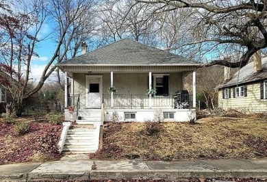 Lake Home For Sale in Lower Mt Bethel, Pennsylvania