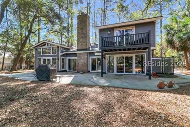 Beautifully renovated 3-bedroom, 2.5-bath home set on a private - photo 42