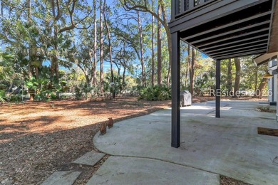 Beautifully renovated 3-bedroom, 2.5-bath home set on a private - photo 43