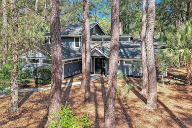 Beautifully renovated 3-bedroom, 2.5-bath home set on a private - photo 48
