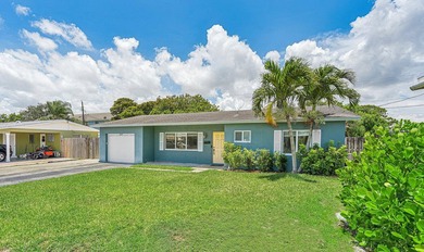 Welcome to this beautifully maintained 2-bedroom, 2-bath home - photo 2