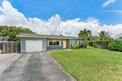 Welcome to this beautifully maintained 2-bedroom, 2-bath home - photo 3