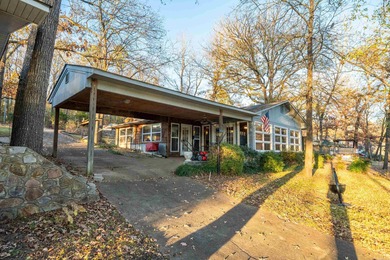 Lake Home For Sale in Hot Springs, Arkansas