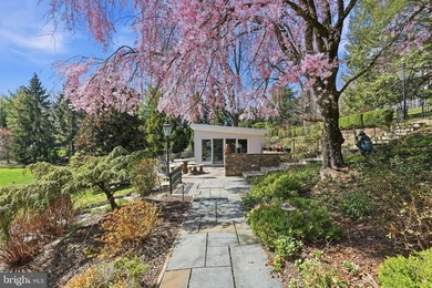 Glenloch Manor is the rare property that delivers both - photo 11