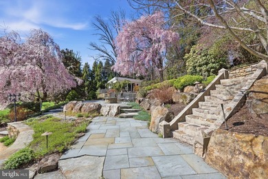 Glenloch Manor is the rare property that delivers both - photo 12