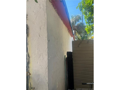 Perfect opportunity to be in this great area in this Palm Beach - photo 8