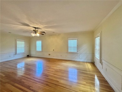 Prime Commercial Opportunity with Timeless Charm Position your - photo 12
