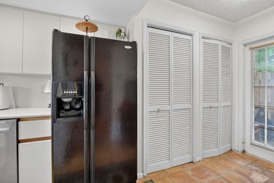 Discover the best of coastal living in this 2BR/2.5BA townhome - photo 13