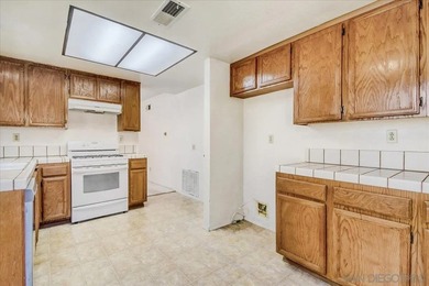 Welcome to this single-story twin home in Rancho Penasquitos! - photo 15