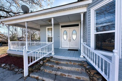 Step back in time with this enchanting 1930 Victorian-style gem - photo 7