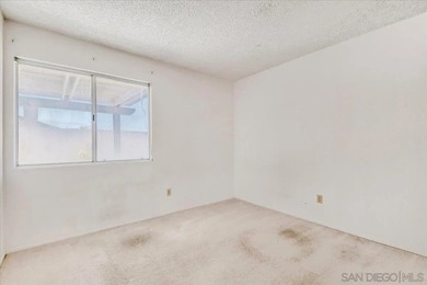Welcome to this single-story twin home in Rancho Penasquitos! - photo 17