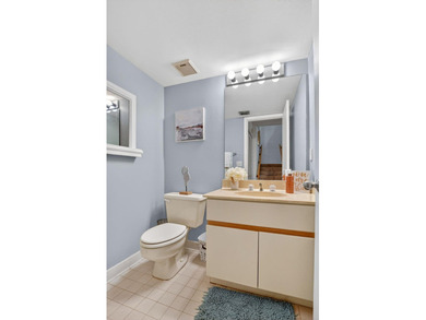 Discover the best of coastal living in this 2BR/2.5BA townhome - photo 20