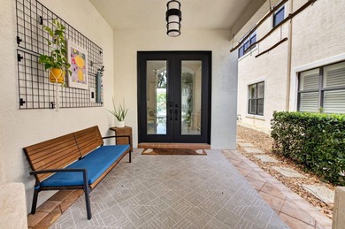 Welcome to this stunning waterfront cul-de-sac single-family - photo 7