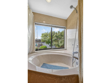 Discover the best of coastal living in this 2BR/2.5BA townhome - photo 30