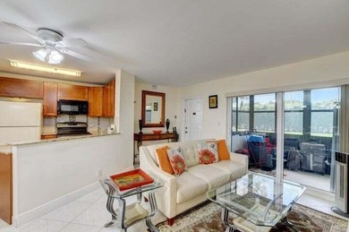 Huntington Lakes Condo For Sale in Delray Beach Florida