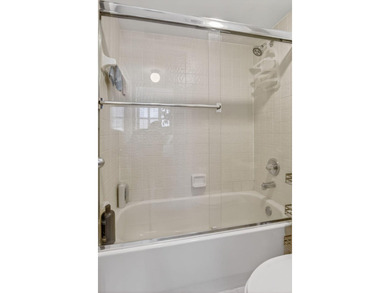 Discover the best of coastal living in this 2BR/2.5BA townhome - photo 36