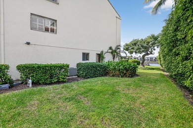 Discover the best of coastal living in this 2BR/2.5BA townhome - photo 37