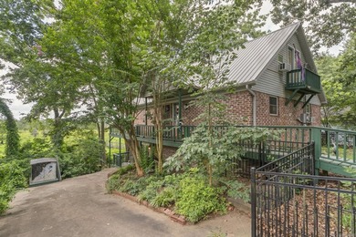 Majestic and one-of-a-kind, this 3-bedroom, 2.5-bath home offers - photo 39