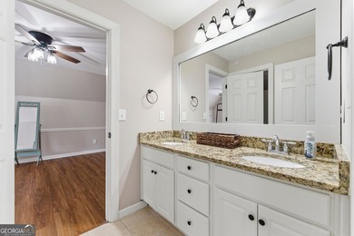 Location. Privacy. Space. Style. At 403 Henredon Hill, they all - photo 50