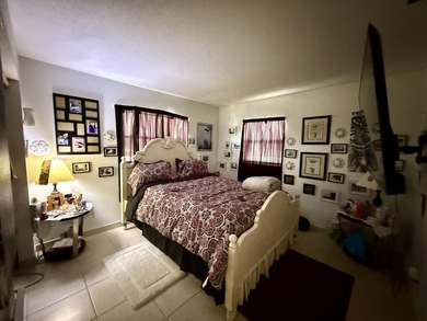 South Fort Pierce concrete block duplex(922 & 924 Skylark). Both - photo 6