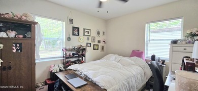 Beautifully updated 4-bedroom, 2-bath home in desirable Edgewood - photo 9