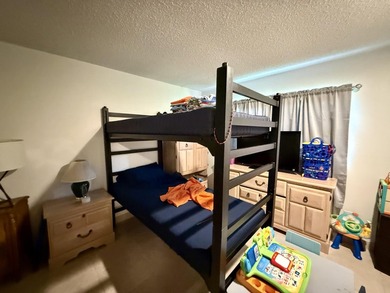 Concrete block duplex. 2 bedrooms 1 bath each side. Unit B - photo 4
