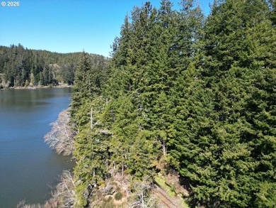 Tucked away in a peaceful, tree-filled setting, this 0.75-acre - photo 6