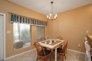 This Inviting, lakefront 2-bedroom 2-bath Villa is conveniently - photo 21