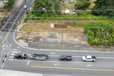 Lake Commercial For Sale in Kelso, Washington