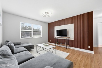 Completely renovated and move-in ready! This beautiful 4-bedroom - photo 7
