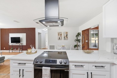 Completely renovated and move-in ready! This beautiful 4-bedroom - photo 10