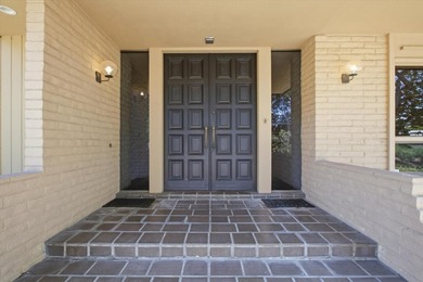 Set above prestigious Dry Creek Road, this legacy estate has - photo 7