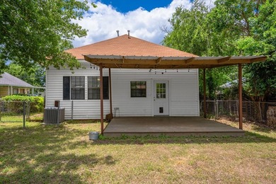 Charming property offering comfort, character, and a central - photo 15