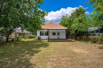 Charming property offering comfort, character, and a central - photo 17
