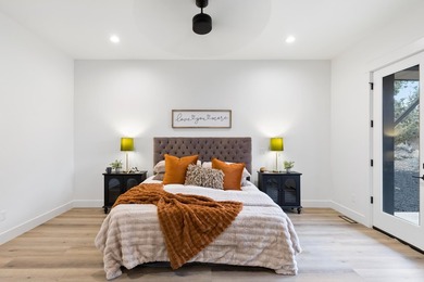 Welcome to refined modern farmhouse living in this stunning - photo 22
