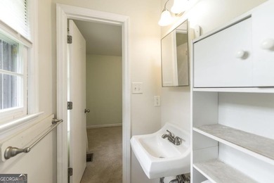 This move-in-ready, single-story 3-bedroom, 1.5-bathroom brick - photo 22