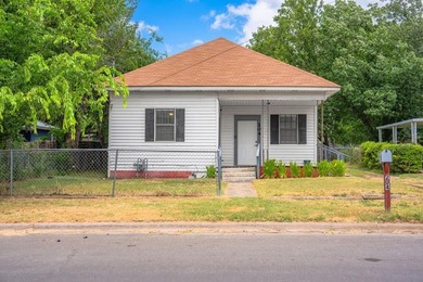 Charming property offering comfort, character, and a central - photo 22