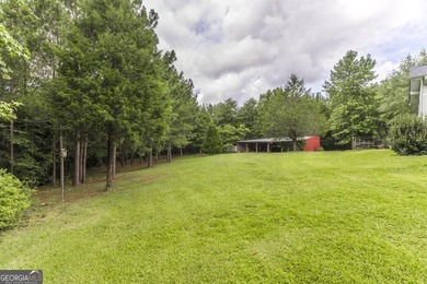 This move-in-ready, single-story 3-bedroom, 1.5-bathroom brick - photo 31