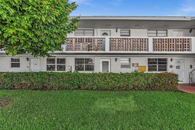 Welcome to this charming one-bedroom, one-bathroom condominium - photo 4
