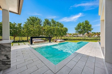 Welcome to 117 Thatch Palm Cove, located on the quietest - photo 40