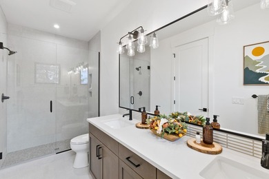 Welcome to refined modern farmhouse living in this stunning - photo 45
