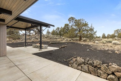 Welcome to refined modern farmhouse living in this stunning - photo 48