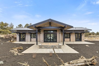 Welcome to refined modern farmhouse living in this stunning - photo 54