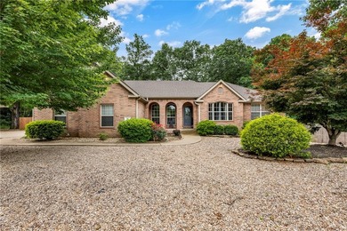 If entertaining and outdoor living are your thing, this home is - photo 1