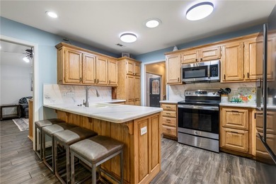 If entertaining and outdoor living are your thing, this home is - photo 4